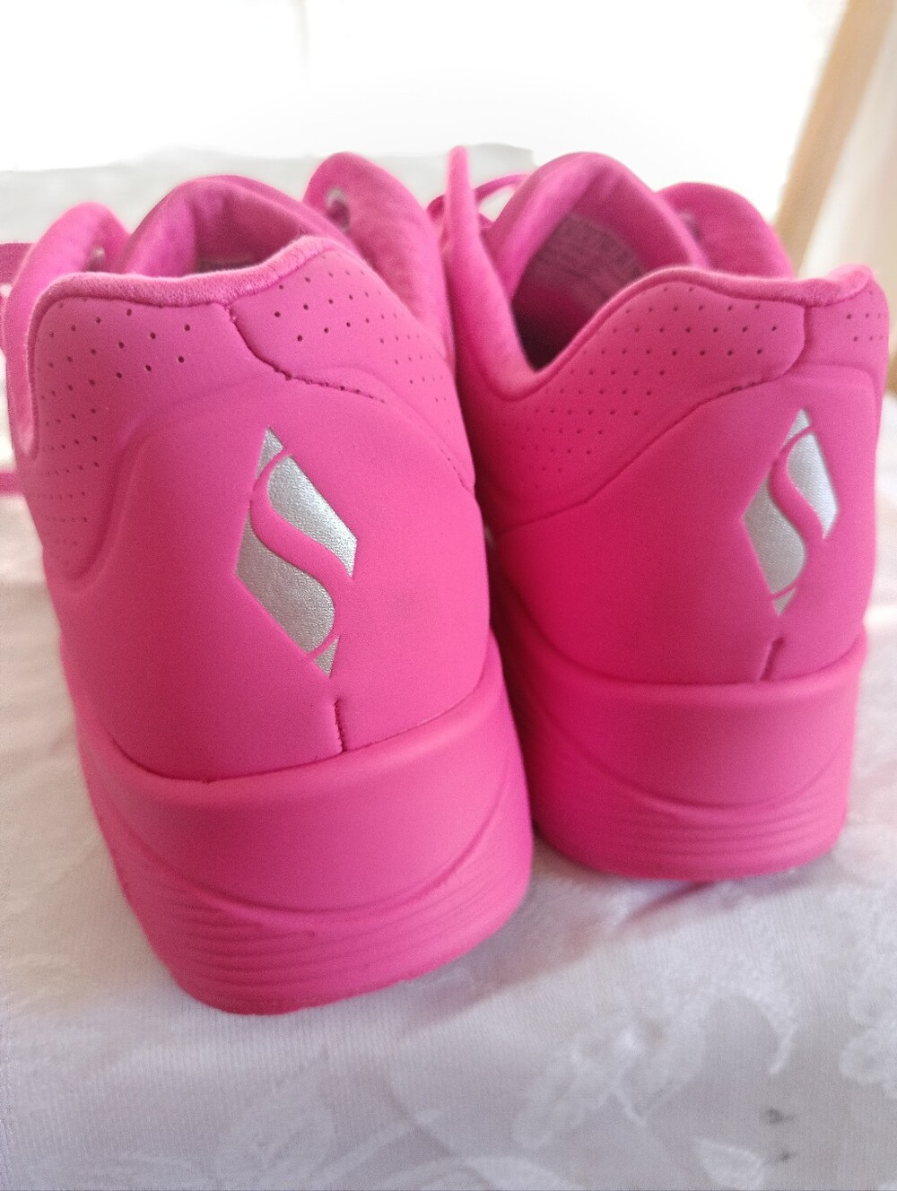 Skechers Uno Stand on Air- Cool Memory Foam Athletic Shoes Sneaker sz 9 Hot Pink - Picture 14 of 16
